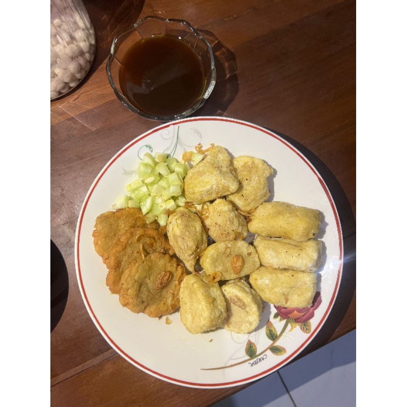 

PEMPEK ASLI PALEMBANG ASLI IKAN TENGGIRI ISI 13 PCS