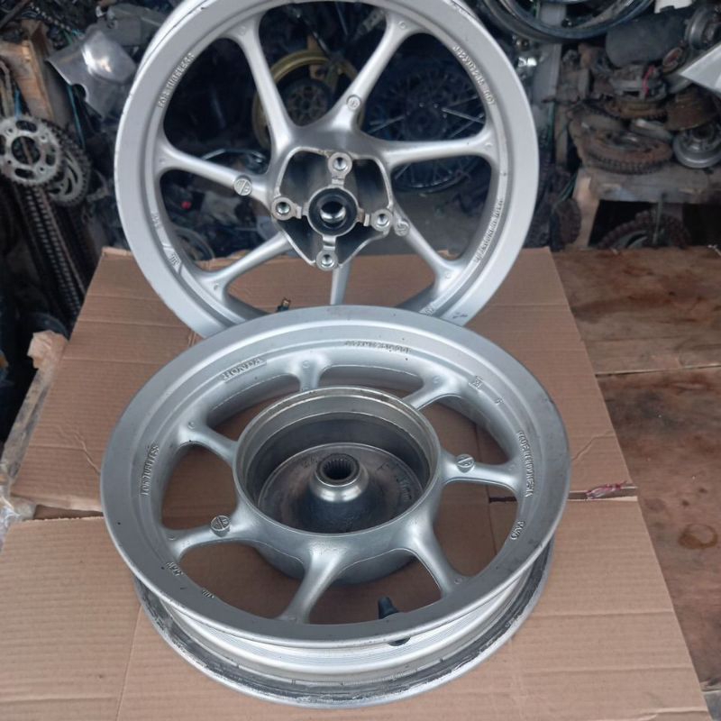 pelek scoopy ring 12  scoopy donat /scoopy 2017-2019 orisinil copotan