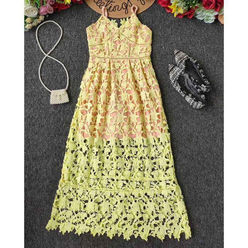 Dress kuning brokat berfuring