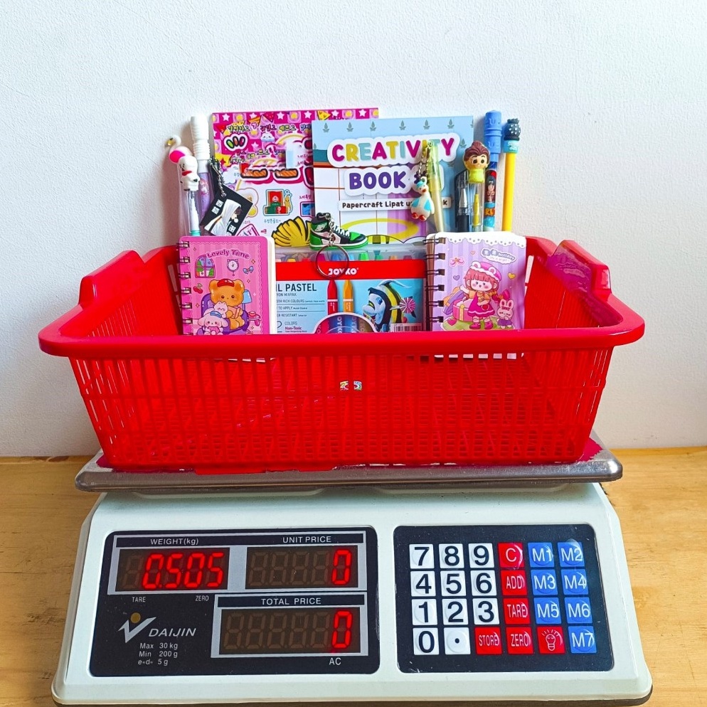 

KODE F7C6 ALAT TULIS KANTOR DAN SEKOLAH LUCU DAN FANCY 5 GRAM DAPAT BONUS