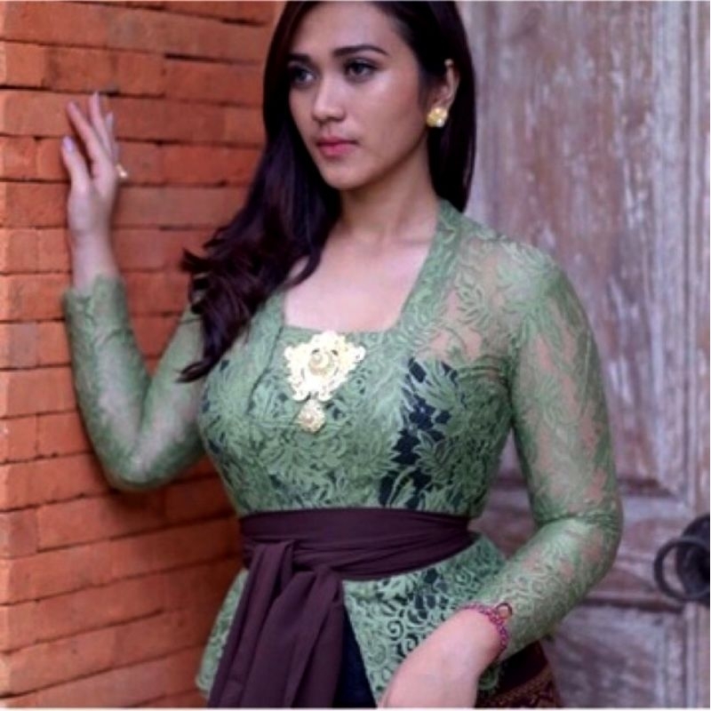 kebaya hijau sage atau sage green