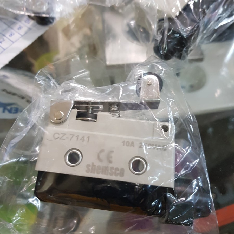 MICRO SWITCH CZ FORT atau LIMIT SWITCH CZ  door switch
