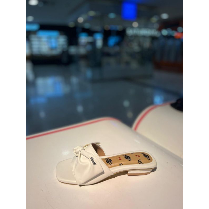 sandal gosh original