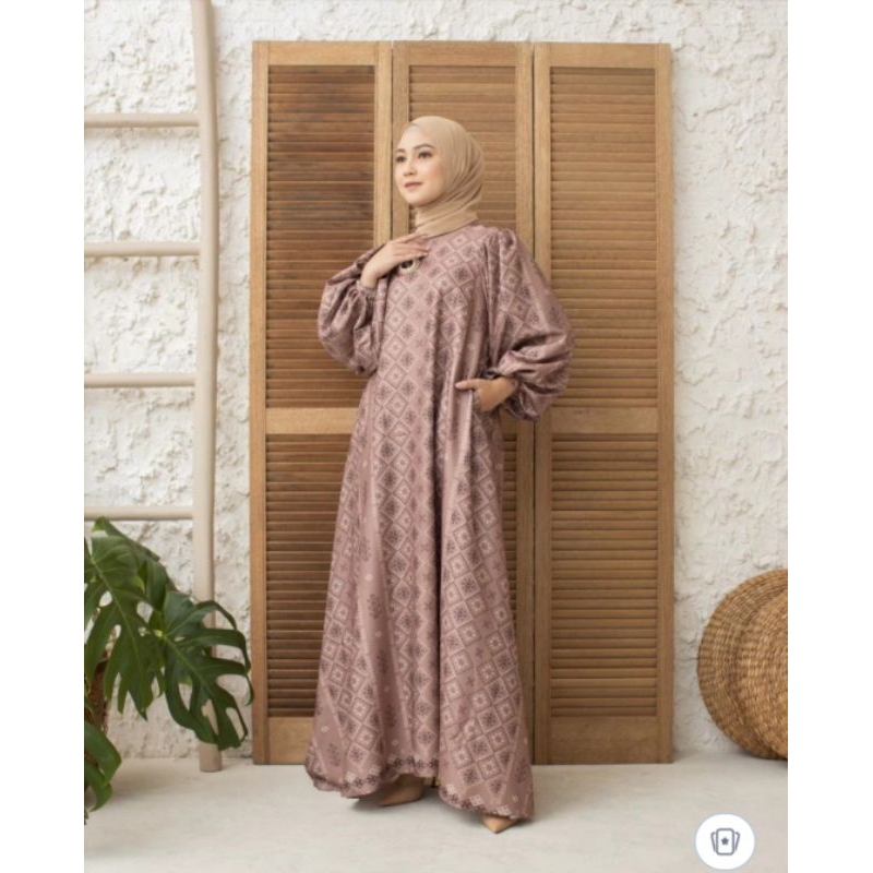 READY STOCK Wearing Klamby DAPHNE DRESS SIZE XS