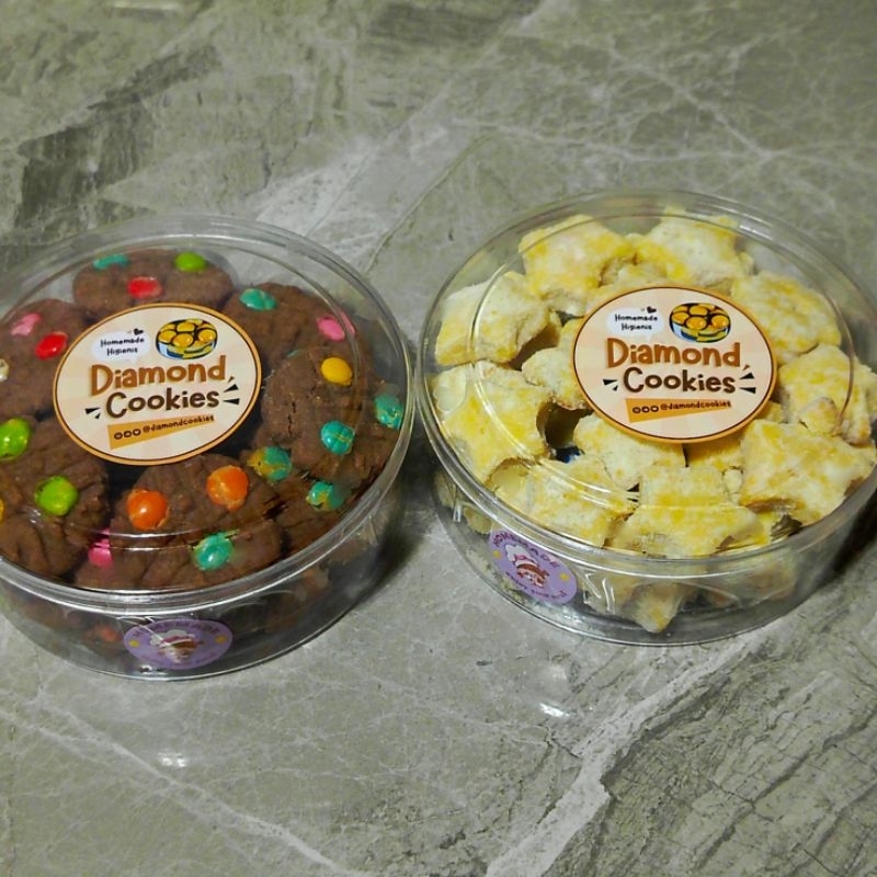 

【 DIAMONDCOOKIES 】PAKET BUNDLING MINI 2!! ( Coklat chips - Putri Salju ) • WISMAN • Premium • Mika Bulat • Isi 2 Mika Bulat