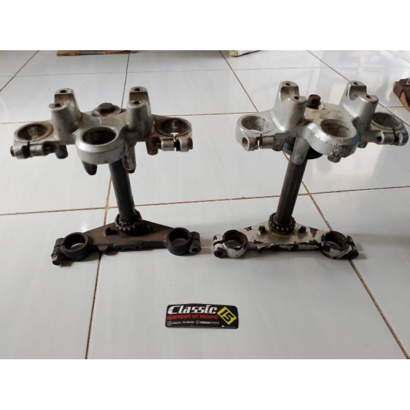 Segitiga, vixion old original