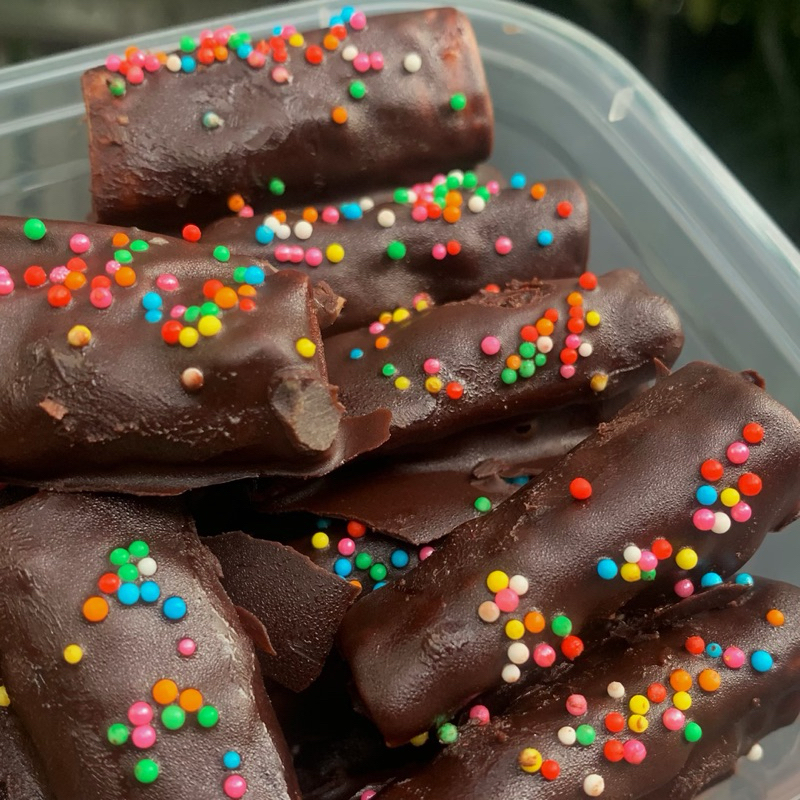 

COKLAT ROLL 500ML | COKLAT LUMER CEMILAN VIRALL CEMILAN KEKINIAN MAKANAN RINGAN COKLAT BOX COKELAT BIKIN NAGIH COKELAT BATANGAN CEMILAN SULTAN HARGA TERJANGKAU CEMILAN ANAK ZAMAN NOW CEMILAN VIRALL 2024