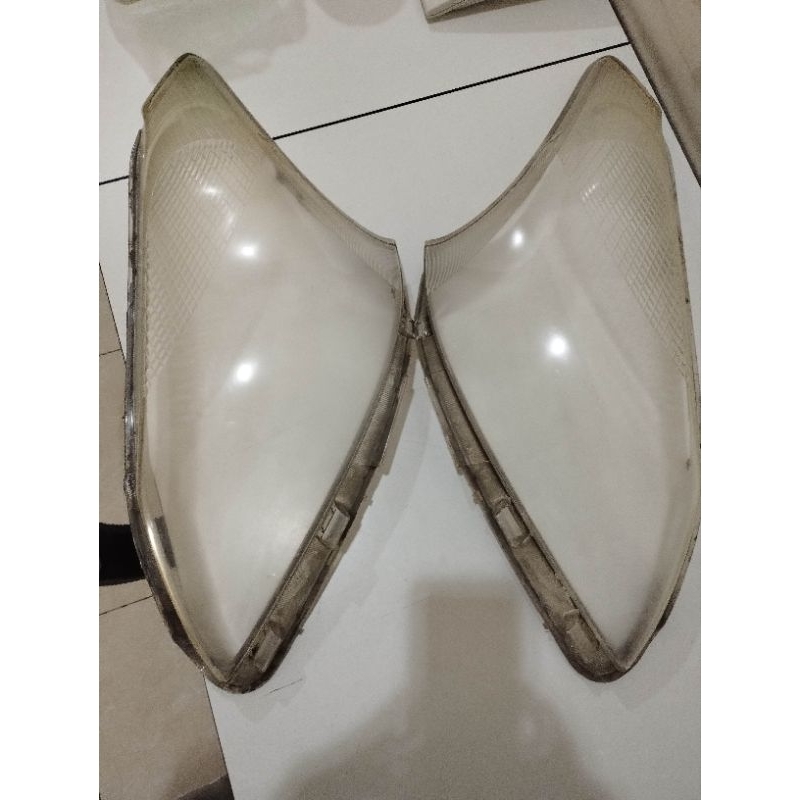 mika lampu avanza 2014