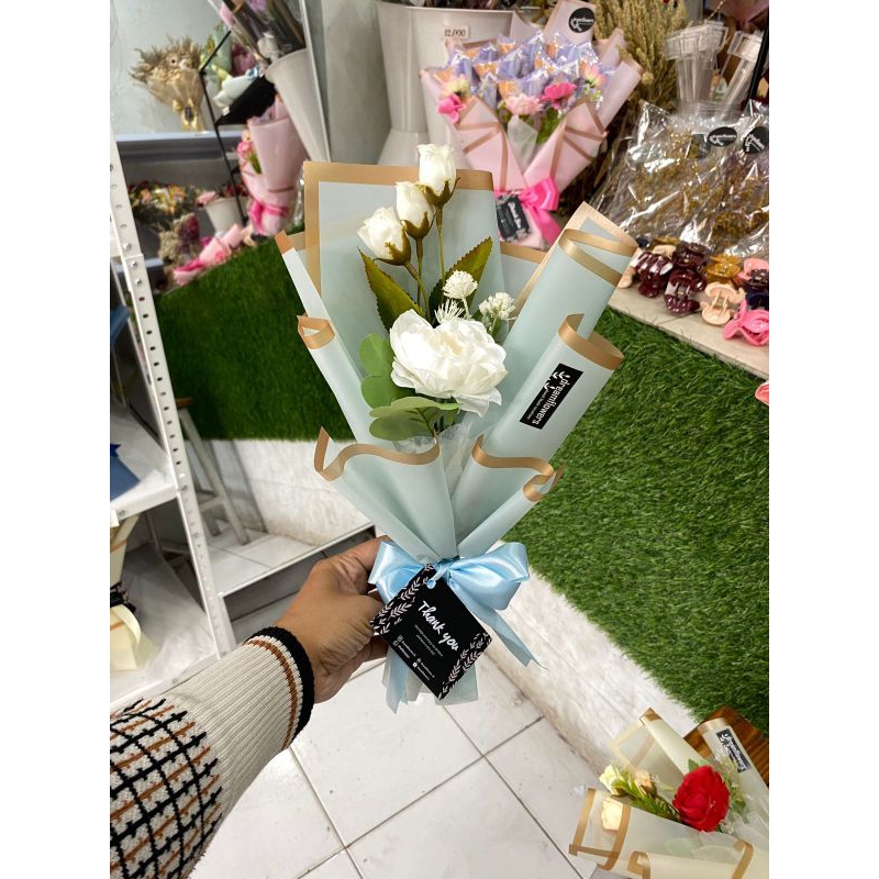 buket bunga palsu ukuran kecil 30cm