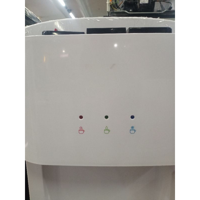 Dispenser Polytron PWC 600 ( panas,dingin,normal )