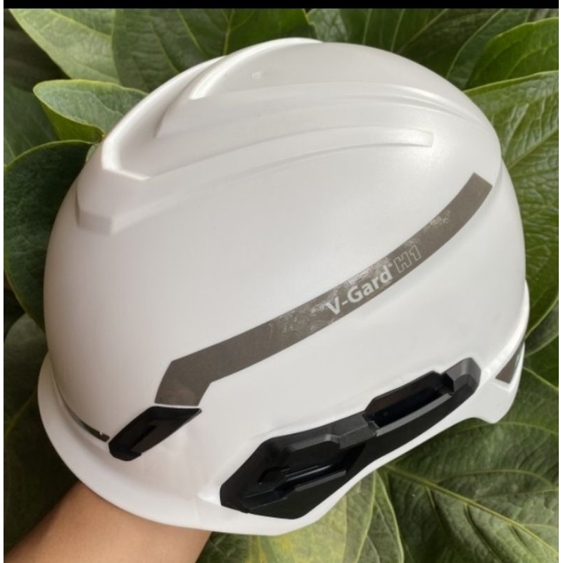 MSA V-Gard H1 Safety Helmet