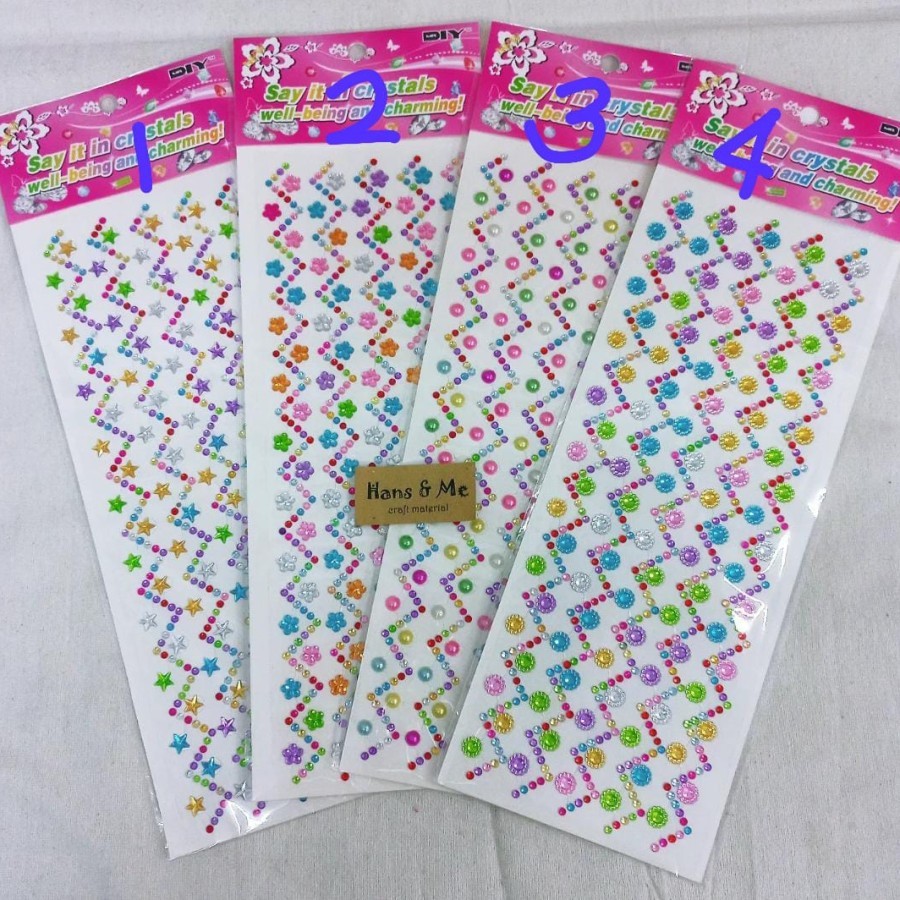 

Sticker Stiker Rhinestone ZigZag Manik Bintang Bulat Bunga - 1