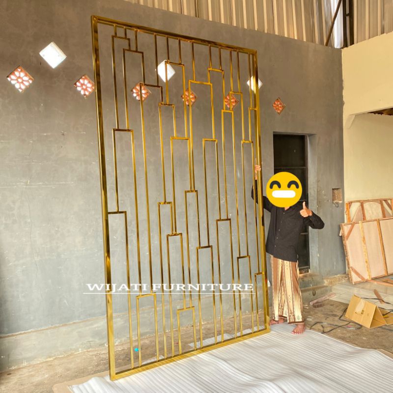 Sketsel Partisi pembatas ruangan penyekat ruangan stainless gold mewah modern