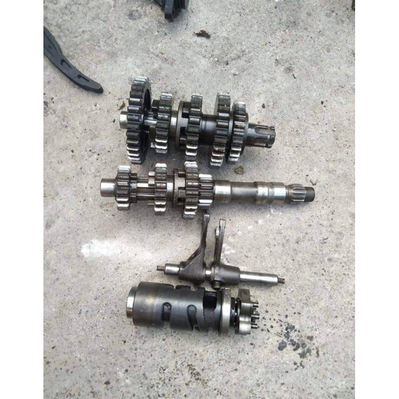 gear tranmisi gear rasio Assy Yamaha Vega ZR Yamaha force original seken