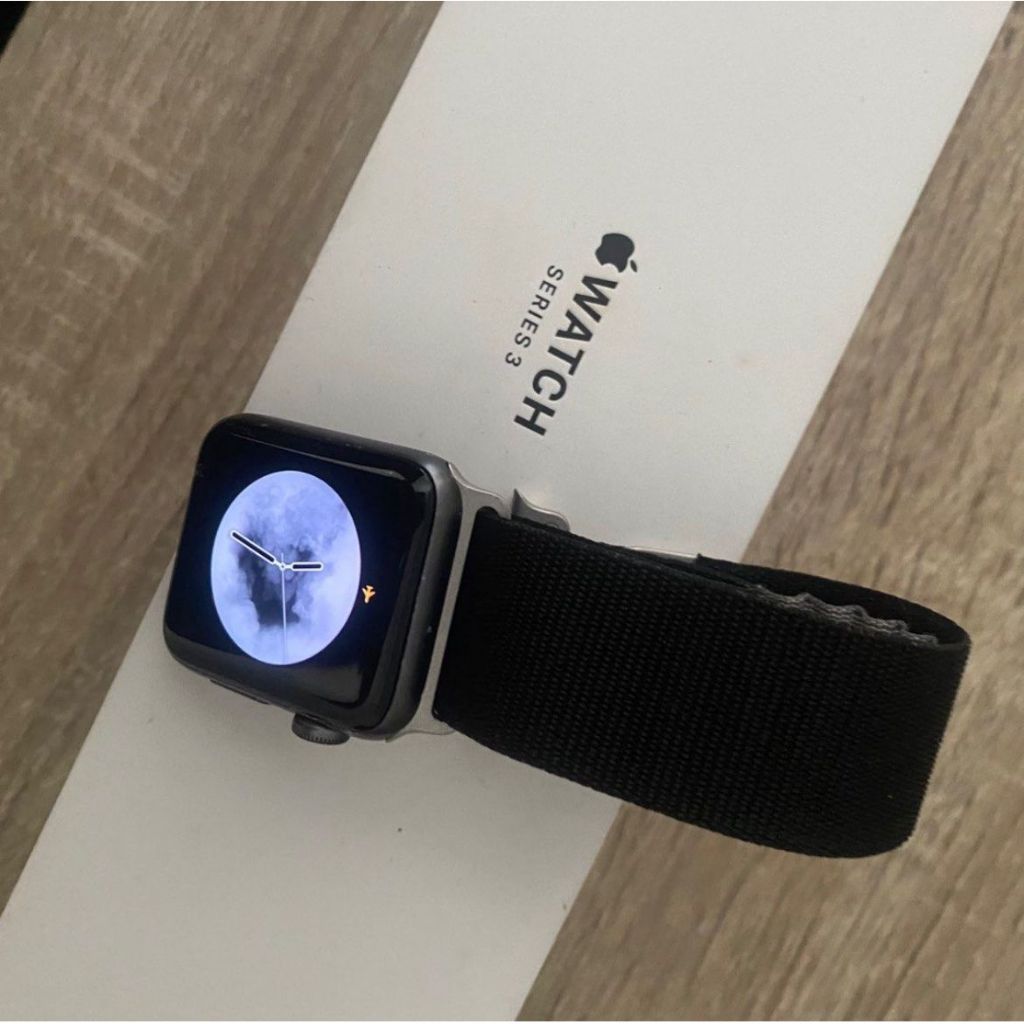 Apple Watch 3 second carousell