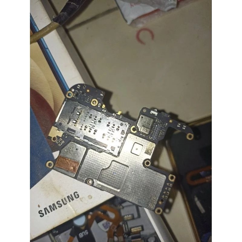 mesin only redmi note 8 ram 4/64  jamin normal tested tanpa kendala no pola no akun mi(bergaransi)