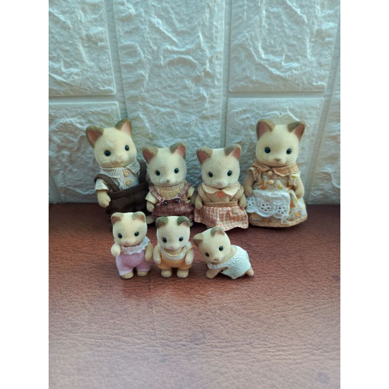 Sylvanian families rare cream cat family