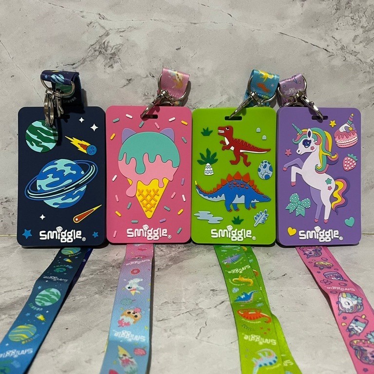 

KODE F1R2 Smiggle Bag Tag Card Holder dengan Tali Lanyard