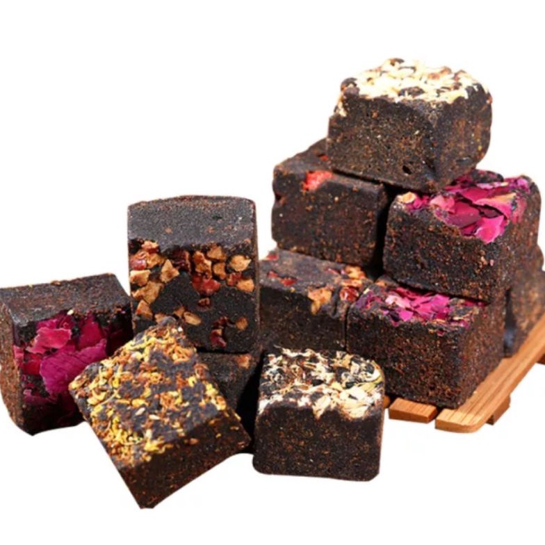 

CUCIGUDANG Natural Herbal Brown Sugar Cube Rose Ginger Goji berry Brown sugar cube