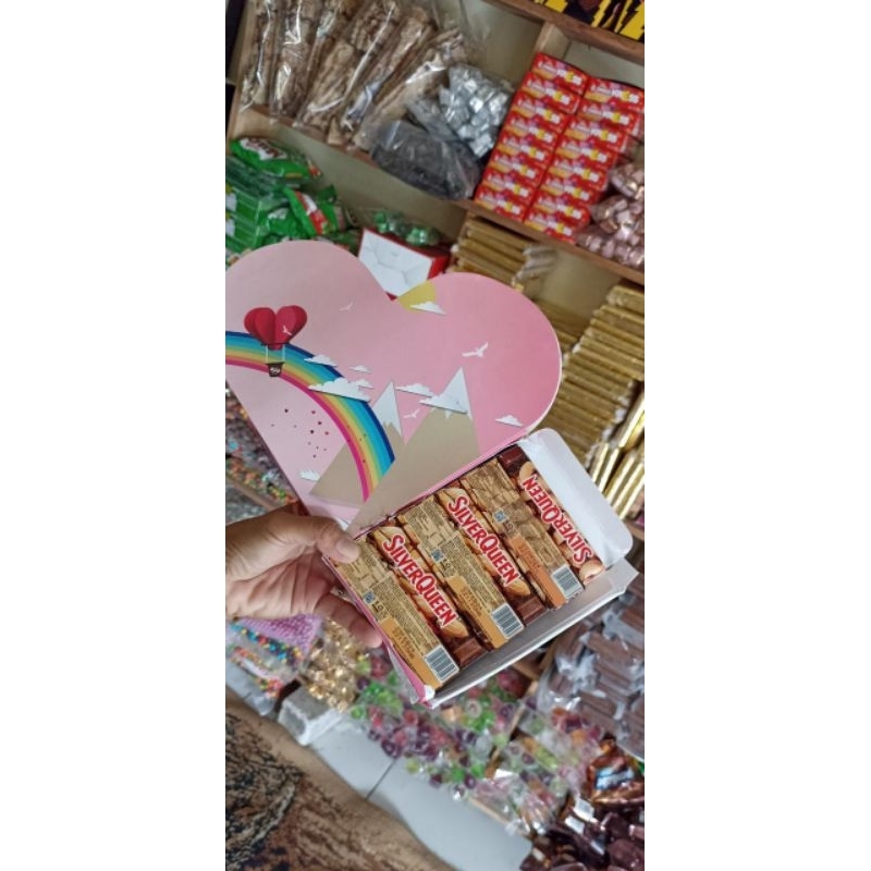 

Silverqueen Chungkybar isi @6pcs / hampers love