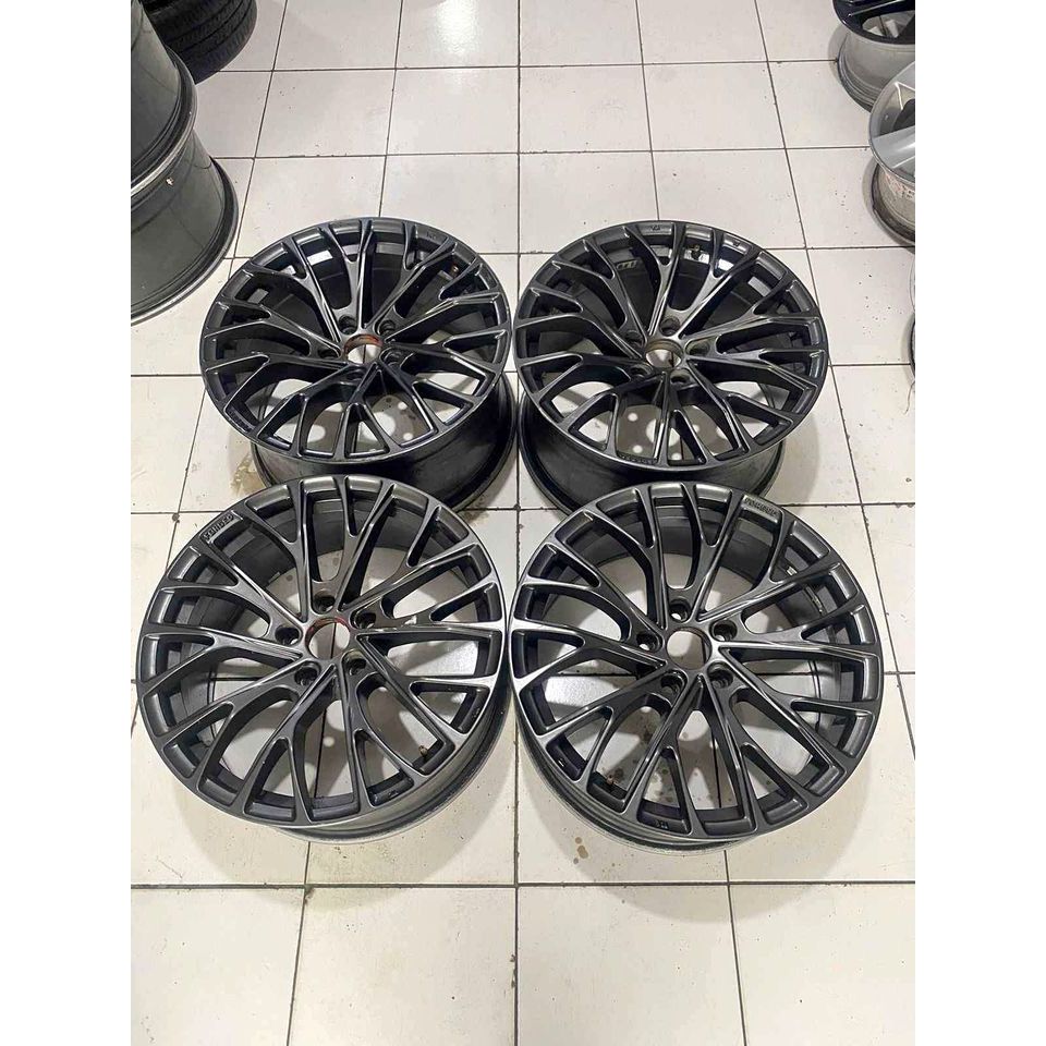 Velg Mobil Bekas Camry Accord  Innova Hrv Rush Terios SSR R18
