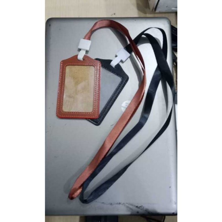 

Id Card Holder Name Tag Kulit + Tali Bahan Nylon
