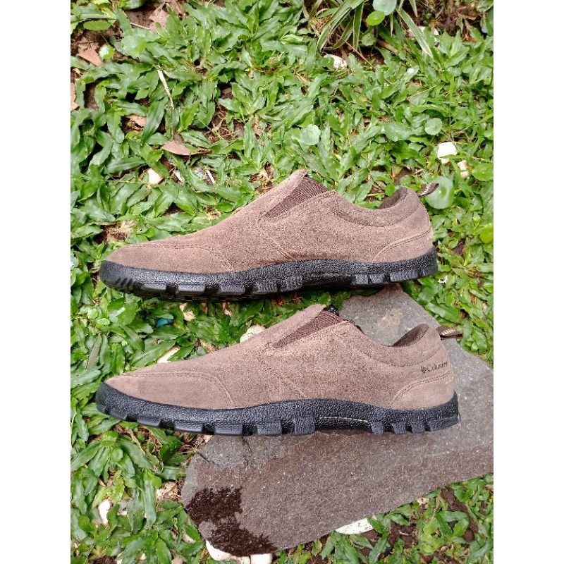 sepatu Columbia slip on pria tapak trail running 41 42