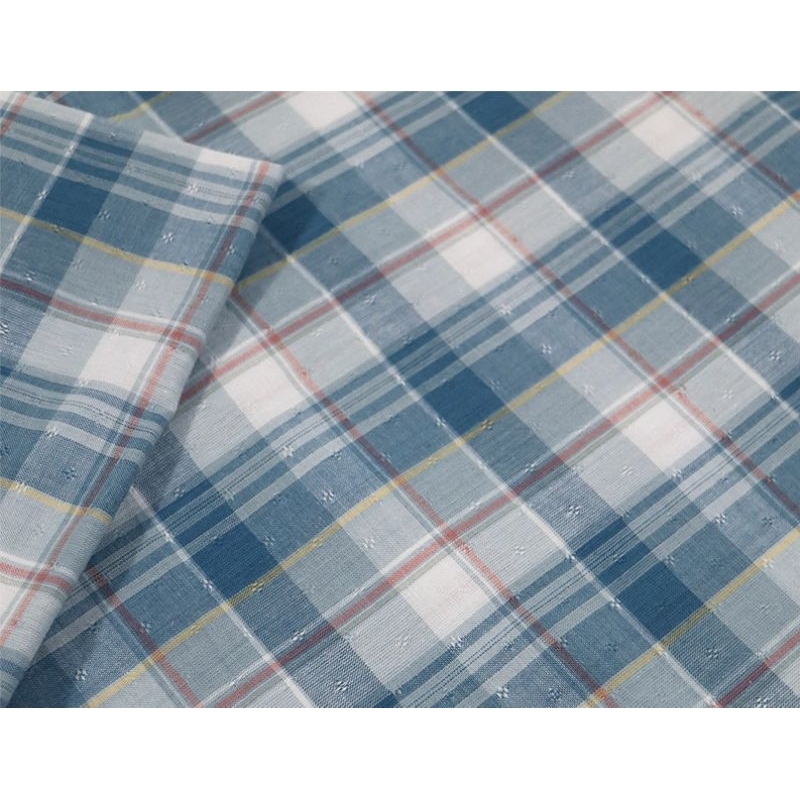 Kain Katun Combed 30s Premium Motif Kotak Benang Warna (Yarn Dyed) 1C
Kain Katun Motif Benang Berwar