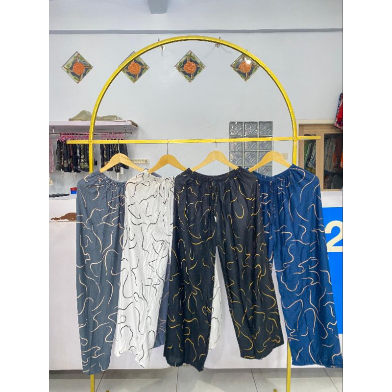 Celana Kulot Celana Panjang Full Karet Motif Print Cacing