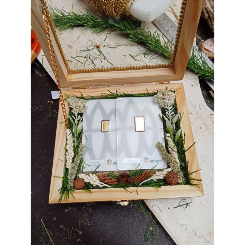 kotak logam mulia/kotak perhiasan/kotak serbaguna/kotak emas