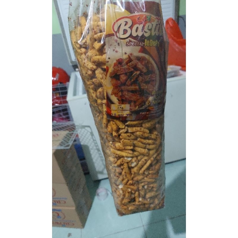 

Basreng pedas lv 3 berat 1kg