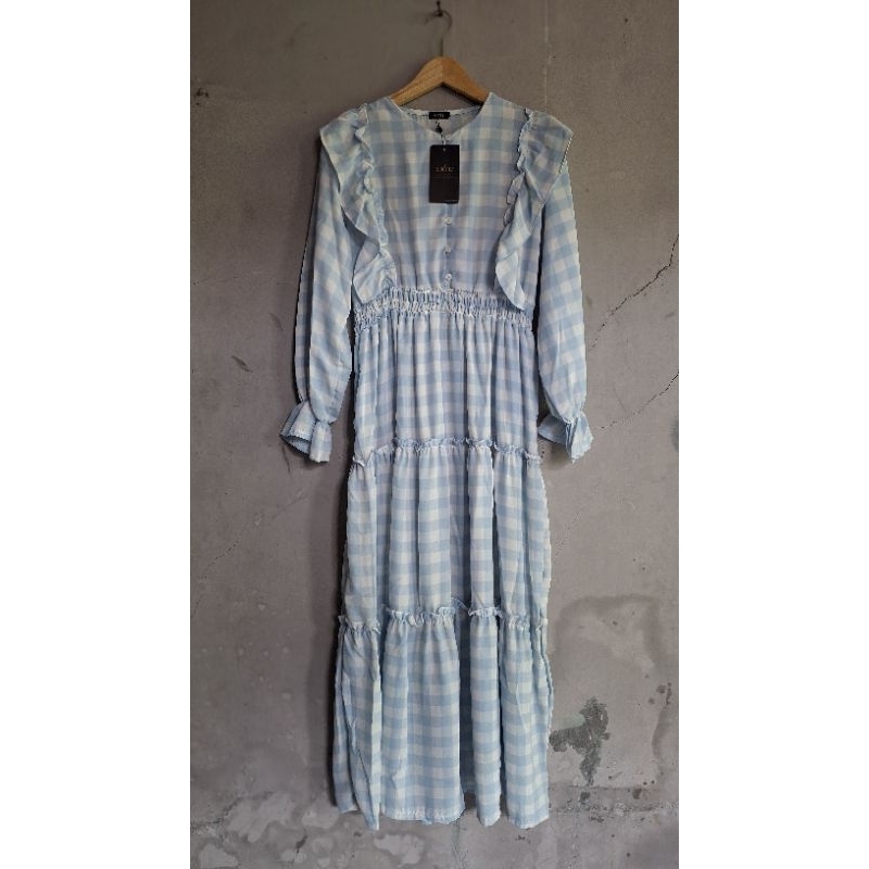 Dress kotak ruffle extu
