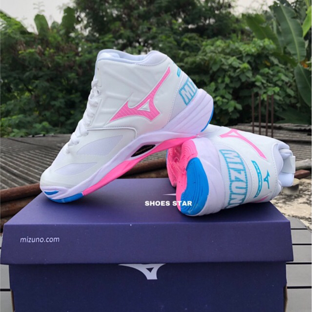 SEPATU VOLI MIZUNO WAVE MOMENTUM 2 MID WANITA / SEPATU VOLI MIZUNO CEWEK