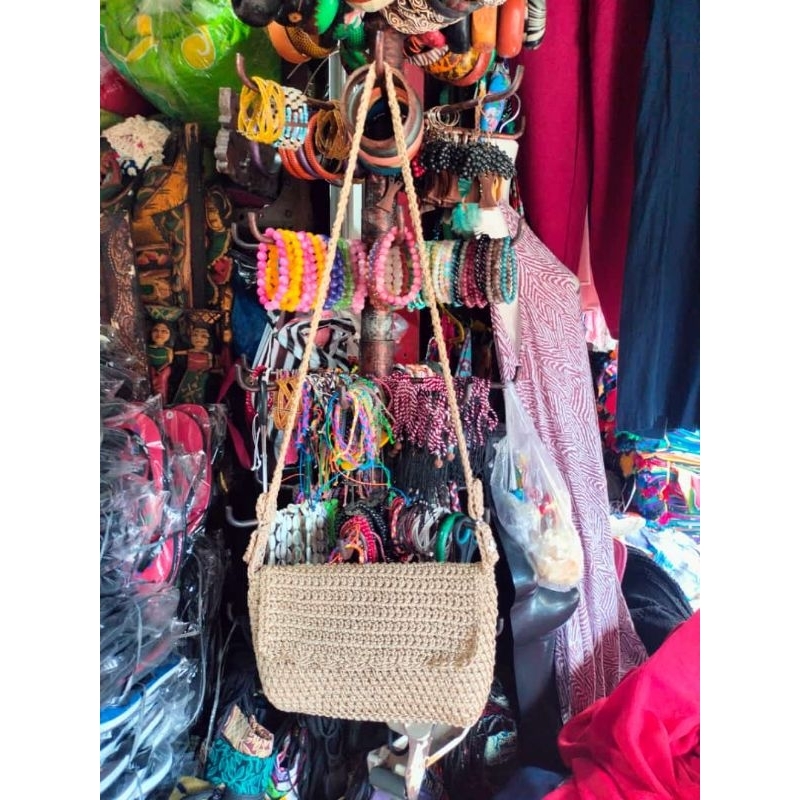 Tas Selempang Rajut Bahan.Nylon khas Bali