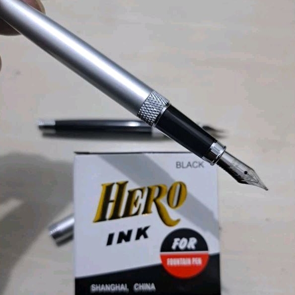 

Fontaine Pen Kaligrafi A8+Tinta Hero Terlaris