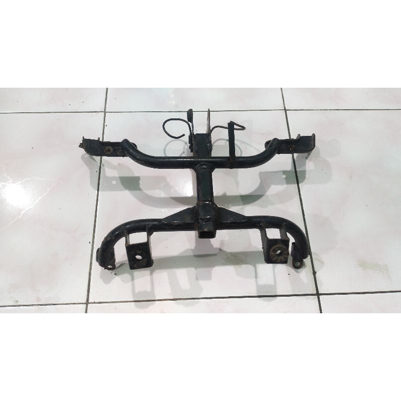 Braket dudukan fairing depan tanduk rusa Honda cb 150 r cbr 150 old original 2nd lepasan motor
