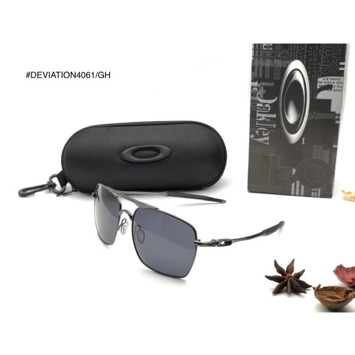 KODE M6N7 Kacamata Oakley Deviation Polarized Iridium