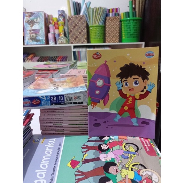 

KODE O2X BUKU TULIS SINAR DUNIA ISI 38 LEMBAR SATU PACK ISI 1