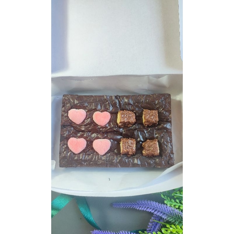 

Mamasal_sby Brownies Fudgy Brownies (FREE Bubble Wrap) Cake Ulang Tahun