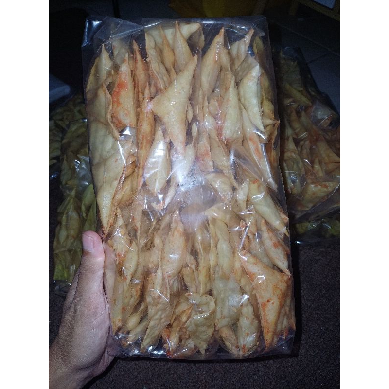 

KERIPIK PANGSIT ECERAN 15GR x 20