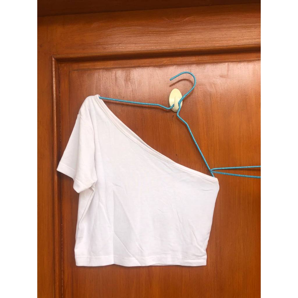 Jennie one shoulder crop top