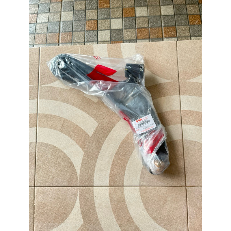Lower arm depan kanan ertiga 2012-2017