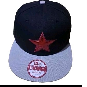 Topi Snapback New Era x Marvel Captain America

