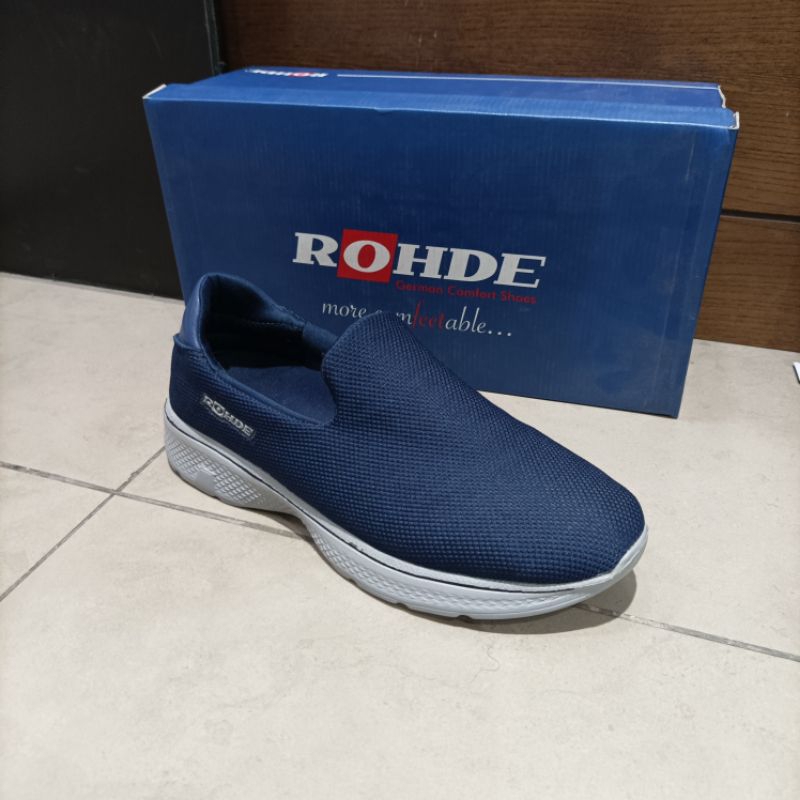 Sepatu slip on pria Rohde 5714