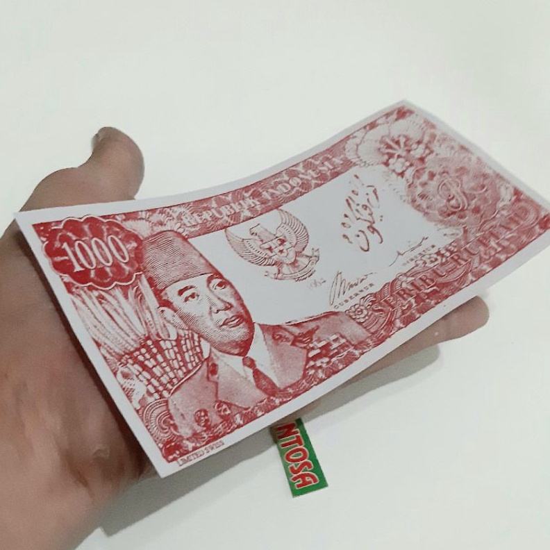 TERLARISSS uang souvenir soekarno gulung melengkung pecahan 1 rupiah warna merah