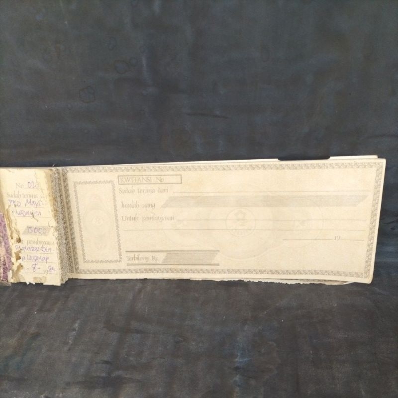 

kwitansi lama