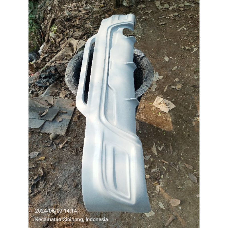 bodykit belakang Ayla Agya 1000cc model yaris