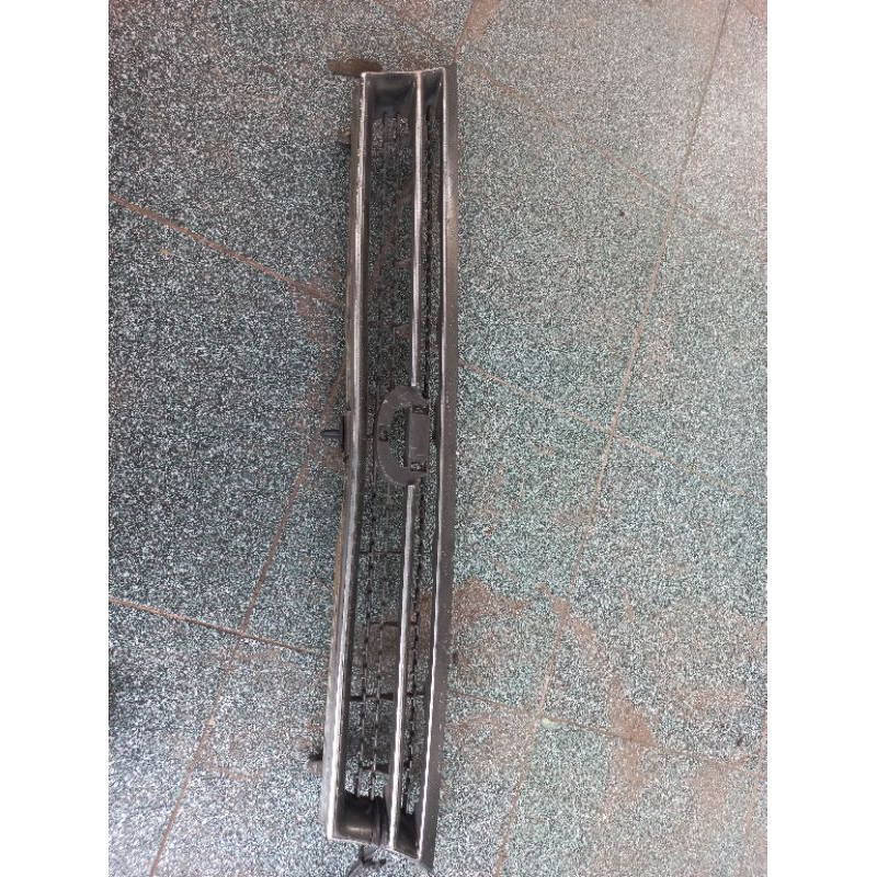 Grill Gril  Corolla great corolla 92 sd 93 original