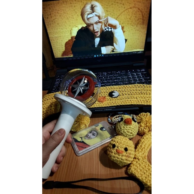 COVER STRAY KIDS LIGHTSTICK