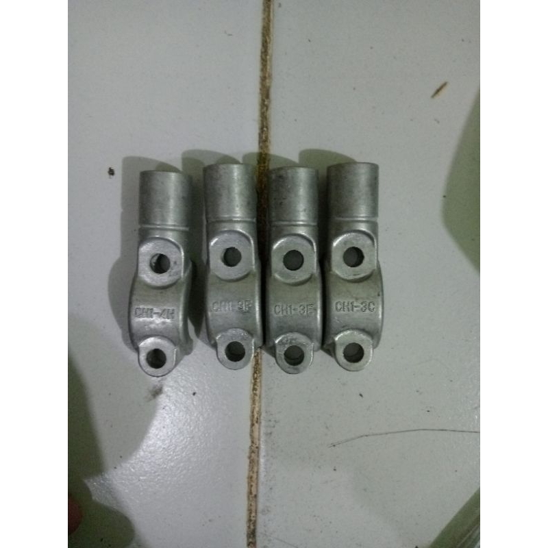 dudukan spion kiri Vario 125/150 new ori